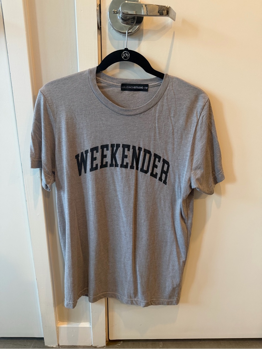 LULUSIMON STUDIO Gray "Weekender" Graphic Tee - Men's Casual Shirt